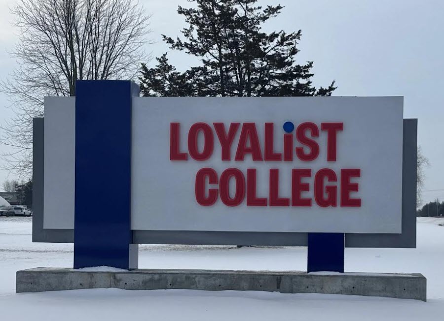 Loyalist College Sign
